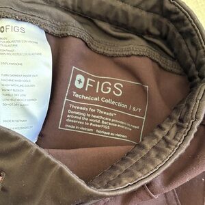 Figs women’s cargo pants small tall